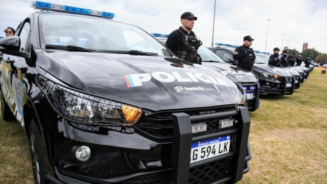 Fraude por combustible en la Policía de Rosario: quedaron presos los 13 agentes y tres civiles Fraude por combustible en la Policía de Rosario: quedaron presos los 13 agentes y tres civiles
