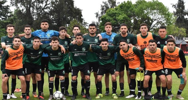 El equipo de barrio Ludueña. Social Lux realizó  una notable campaña y ahora quiere el título de la Primera A.