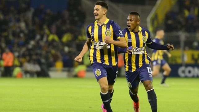 Maxi Lovera acaba de marcar el golazo de la apertura del triunfo de Central sobre Caracas. Fue apuesta de Russo.