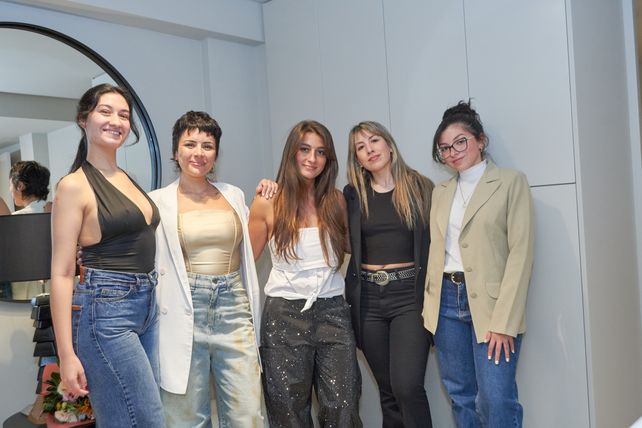 Guadalupe Sánchez, Silvi Carey, Lara Levisman, Ivana Tisera y Virginia Morales   