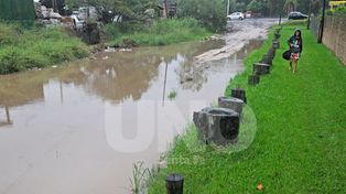 Colastiné Norte y Villa California con calles anegadas por la lluvia