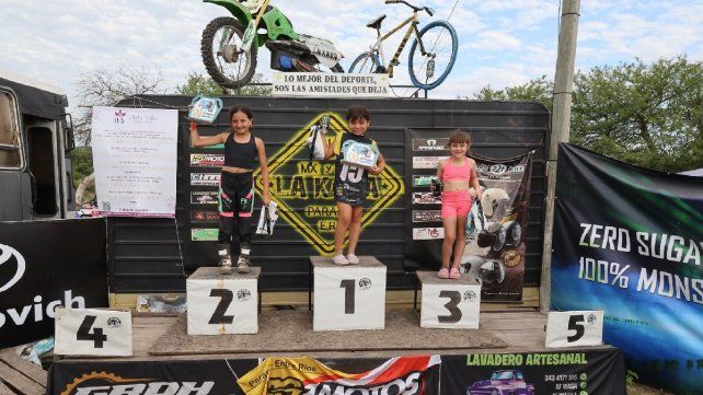 La Kava se vistió de fiesta y disfrutó el Desafío Enduro Race.