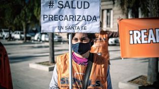 Las finanzas provinciales están en condiciones para una mejora de la oferta que reconozca el enorme esfuerzo realizado por los trabajadores de la salud en este año y medio, permitiéndonos recuperar el poder adquisitivo de nuestro salario que nos quitaron en 2020, reza el comunicado de SiPrUS.