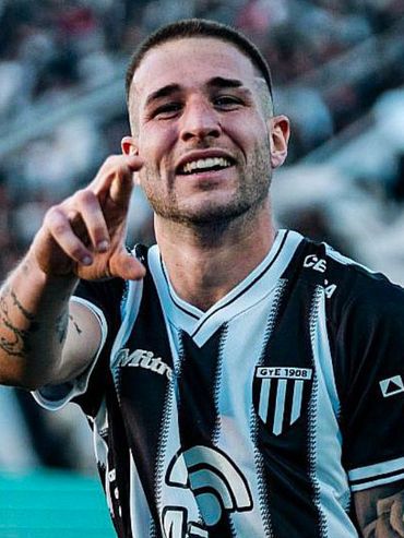 Central vendió la otra mitad del pase de Agustín Módica, el goleador del fútbol argentino