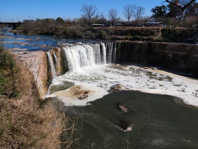 La obra para estabilizar la cascada del arroyo Saladillo resulta clave para la conexión Rosario Villa Gobernador Gálvez