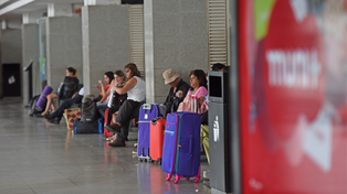 Gran movimiento de pasajeros en la Terminal de Rosario en plena temporada alta de viajes