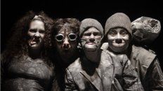 Actúan Guido Troiano, Gianina Rodríguez, Camila Urruchua y Leticia Beux. El texto y la puesta en escena original pertenecen a Aldo El-Jatib y la dirección a María de los Ángeles Oliver. Actúan Guido Troiano, Gianina Rodríguez, Camila Urruchua y Leticia Beux. El texto y la puesta en escena original pertenecen a Aldo El-Jatib y la dirección a María de los Ángeles Oliver.