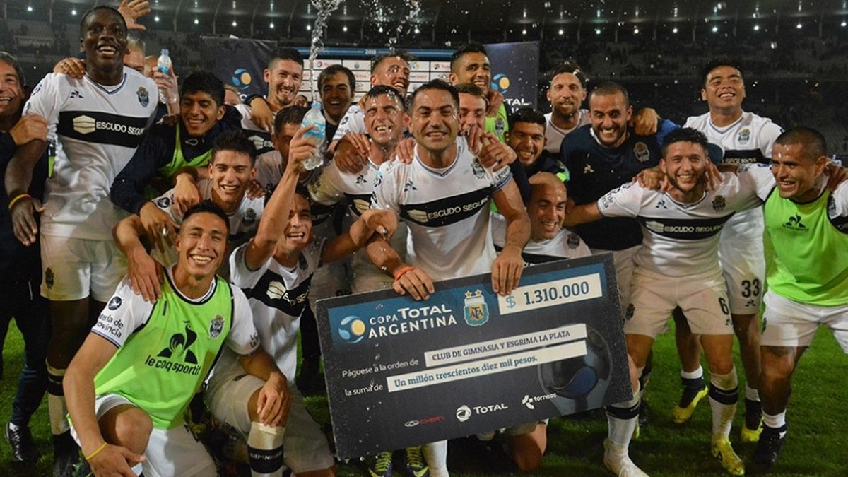 Gimnasia y Central C rdoba definen al rival de River en la Copa