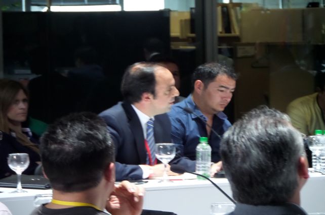 José Corral expuso en Medellín sobre gestión de riesgos y jardines municipales