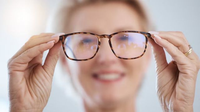El trámite que deben realizar los afiliados de Pami para obtener anteojos gratuitos