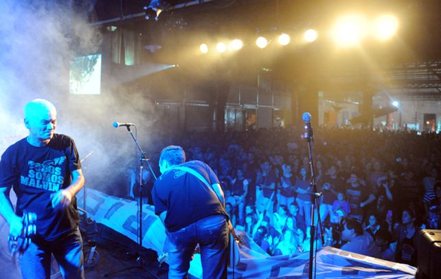 Se realizó anoche en el Centro de la Juventud la Vigilia Todos Somos Malvinas como actividad previa al Día de los Veteranos y Caídos en el conflicto del Atlántico Sur