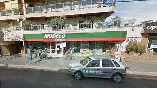 Empleados de un supermercado persiguieron por los pasillos del local a un ladrón que había robado dinero