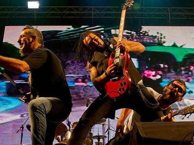 El chico se descompensó pasadas las 23.30 cuando junto con unos amigos escuchaba a los músicos.