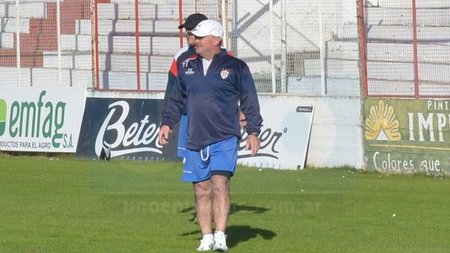 Volvió Cervilla al Decano con la calculadora abajo del brazo