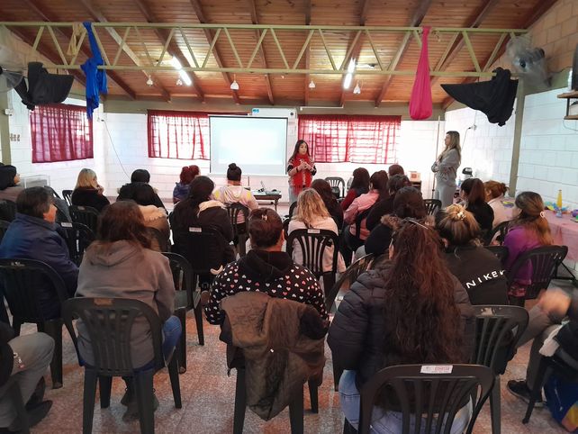 Amap Rosario desarrolla variadas actividades en su sede de zona oeste.