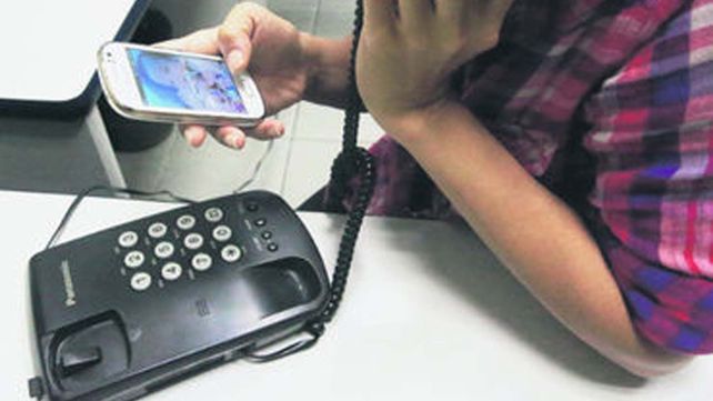 El gobierno estudia una tarifa social para la telefonía móvil y fija