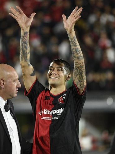 El triunfo de Newells fue con los debuts de dos de los tres refuerzos y con un estreno absoluto
