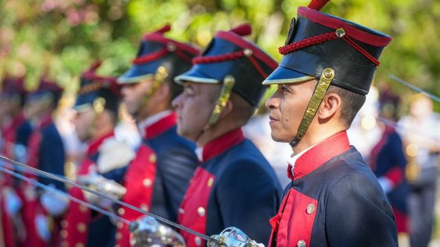 Actividades Principales: Los festejos incluyen actos protocolares