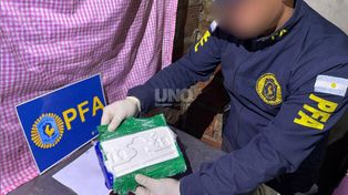 Rosario: Policía Federal apresó a 13 personas y desarticuló una organización dedicada a la venta barrial de drogas
