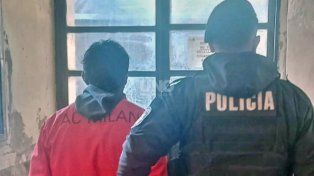 El hombre detenido luego del robo y abuso ocurrido en una vivienda de bario Las Lomas