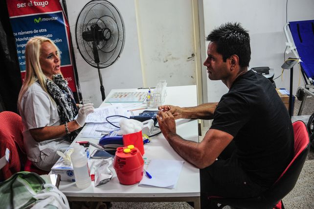 Los jugadores de Patronato donaron sangre / Fotos Diego Arias