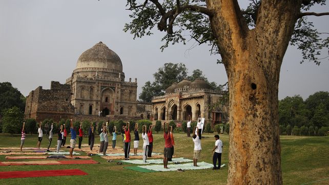 La India  celebra el Día Internacional del Yoga