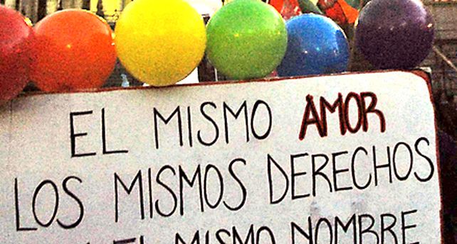 Los homosexuales ganan derechos en la Argentina del todo o nada
