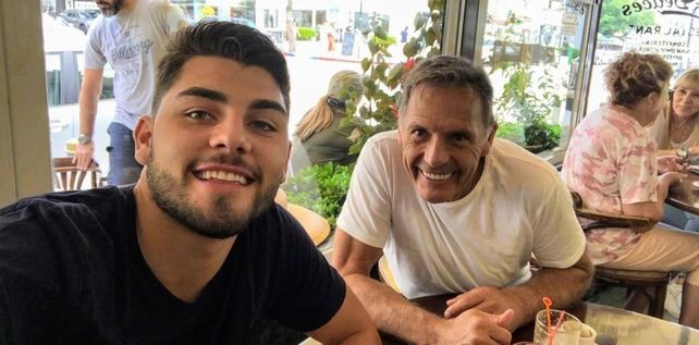 En familia. Una foto de Ignacio Russo junto a su padre Miguel.