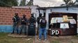 Apresan a cinco vendedores barriales de drogas: secuestran dosis de marihuana, dinero y seis celulares
