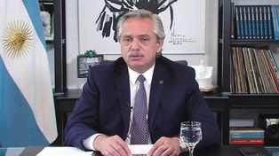 Fernández dijo que espera la llegada en abril de dos millones de vacunas chinas