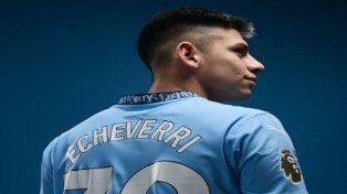 El ex-River usará el dorsal número 30 en Manchester City.