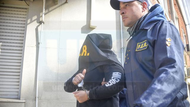 Por el crimen del peruano, imputaron a dos de los tres detenidos