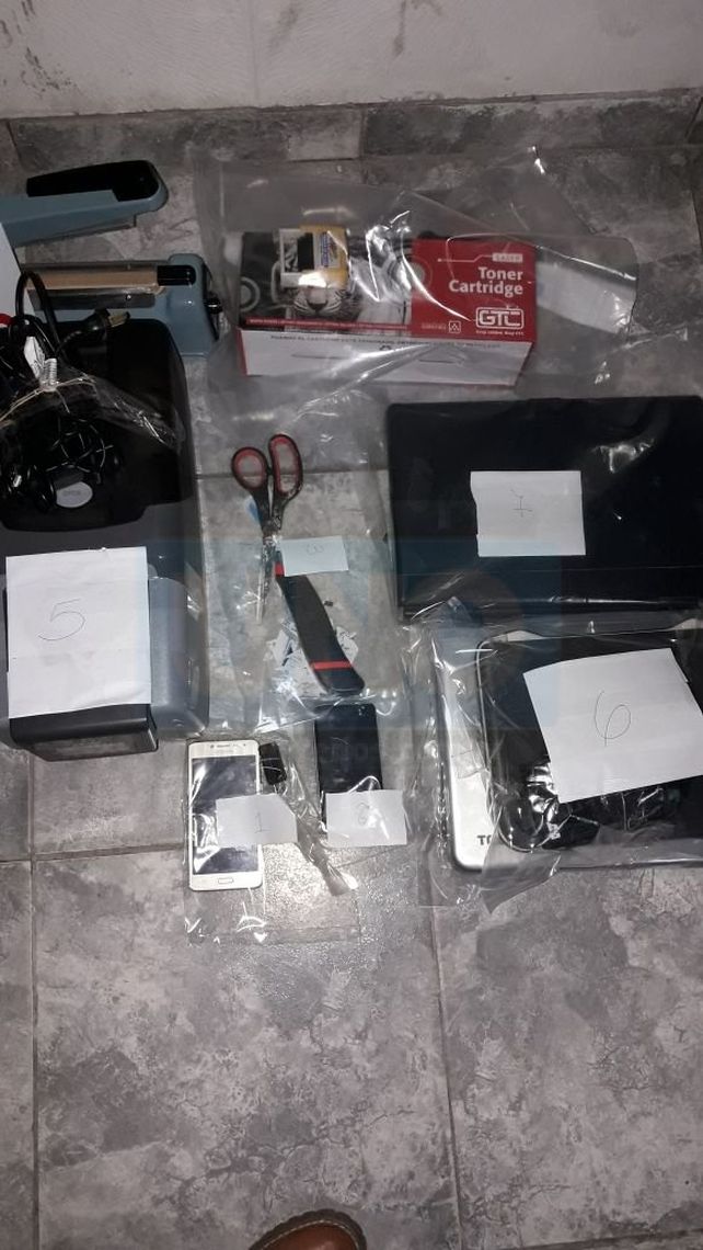 Una oficina funcionaba en un hotel para realizar trámites y carnés truchos