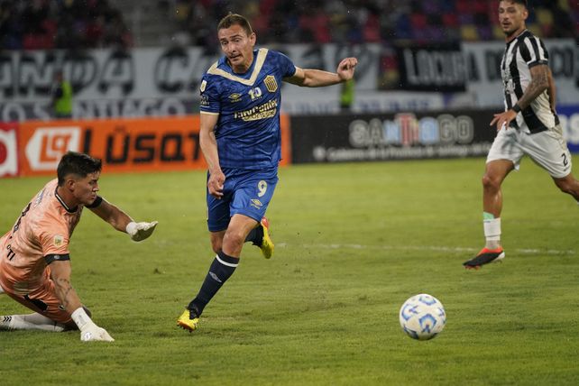 Marco Ruben tendrá su primera chance como titular en Central desde que el Holan es el técnico.