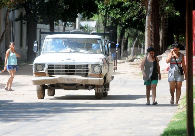 Rincón no posee el servicio de agua potable y el suministro a través de perforación hace que el líquido se vuelva peligroso para la salud. Fotógrafo: Manuel Testi / Diario UNO Santa Fe