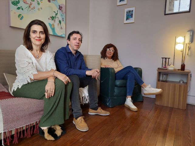 María Juliana Bottaini, Adrián Secondo y Gabriela Ratti, integrantes de la Red Ludopatía Rosario