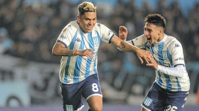 Juanfer Quintero marcó para Racing. Fue la figura.