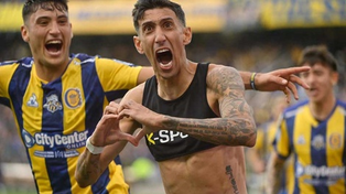 Ángel Di María y Alejo Veliz acumulan cuatro amarillas en Central en el torneo,