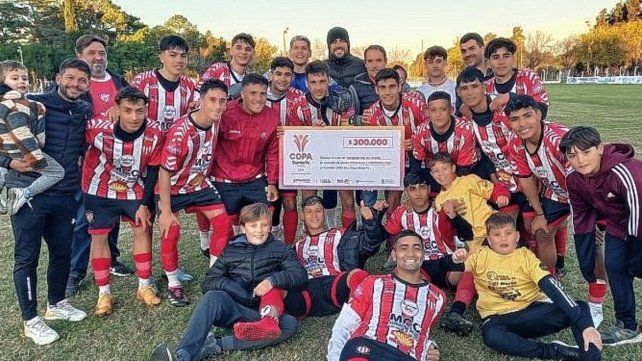 Colón volvió a golear y sigue adelante en la Copa Santa Fe