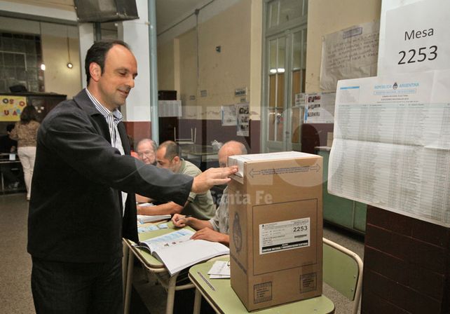Corral: “Hay que votar con entusiasmo, eligiendo lo mejor para el país”