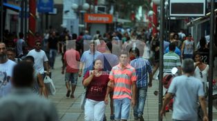 Hasta el domingo, la mayoría de los comercios trabajará en horario corrido
