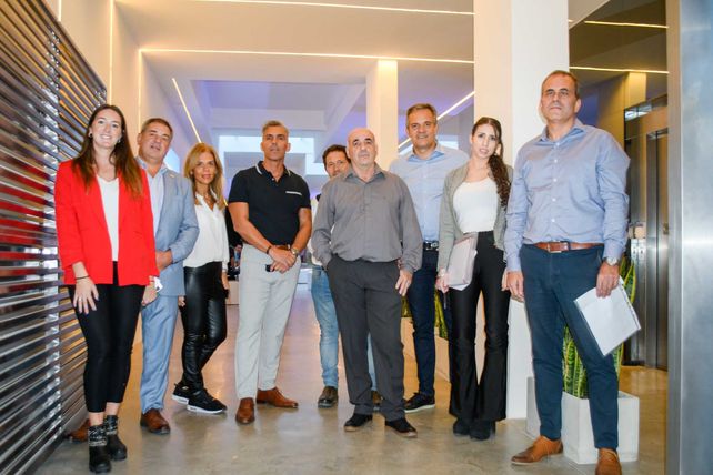 Camila Arregui, Gonzalo y Florencia Espíndola, Horacio Jiménez, Eduardo Salvador, Darío Galeano, Diego Ruiz, Julieta D