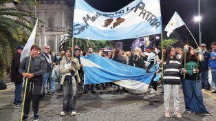 La charla de este viernes se suma a actividades de conmemoración, como la Caminata de las Antorchas Luis Sacha Almeida: Sin Malvinas no hay patria, que se realizará el 1° de abril a las 21 en la Plaza 1° de Mayo.