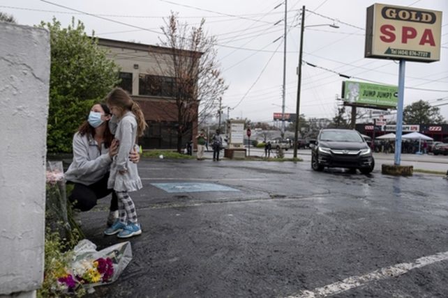 Un joven asesinó a siete mujeres en casas de masajes de Estados Unidos