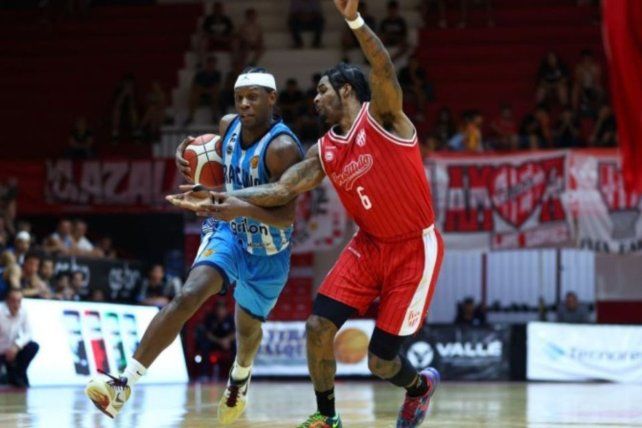 Quimsa se hizo fuerte en casa y Racing (C) dio el golpe en Córdoba