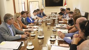 El gobernador encabezó la primera reunión del Gabinete Social.