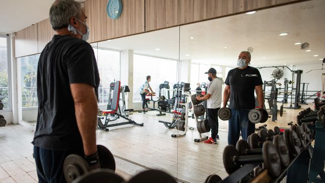 Villa Gesell celebra la vuelta de bares y gimnasios y espera al turismo en el verano