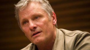 El actor Viggo Mortensen fue entrevistado en una radio española y le consultaron su postura sobre el gobierno de Javier Milei