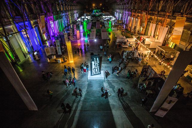 Arte, color y ritmo en la gran apertura de la Bienal