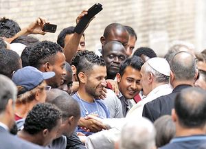El Papa quiere que los conventos vacíos sean asilos de inmigrantes